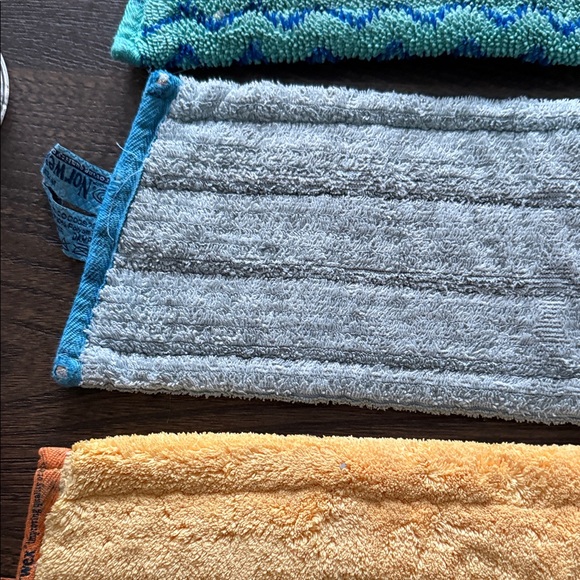 Norwex Cleaning Pads - Picture 5 of 14